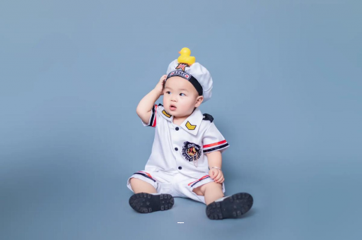 秦皇岛宝宝老摇头怎么回事